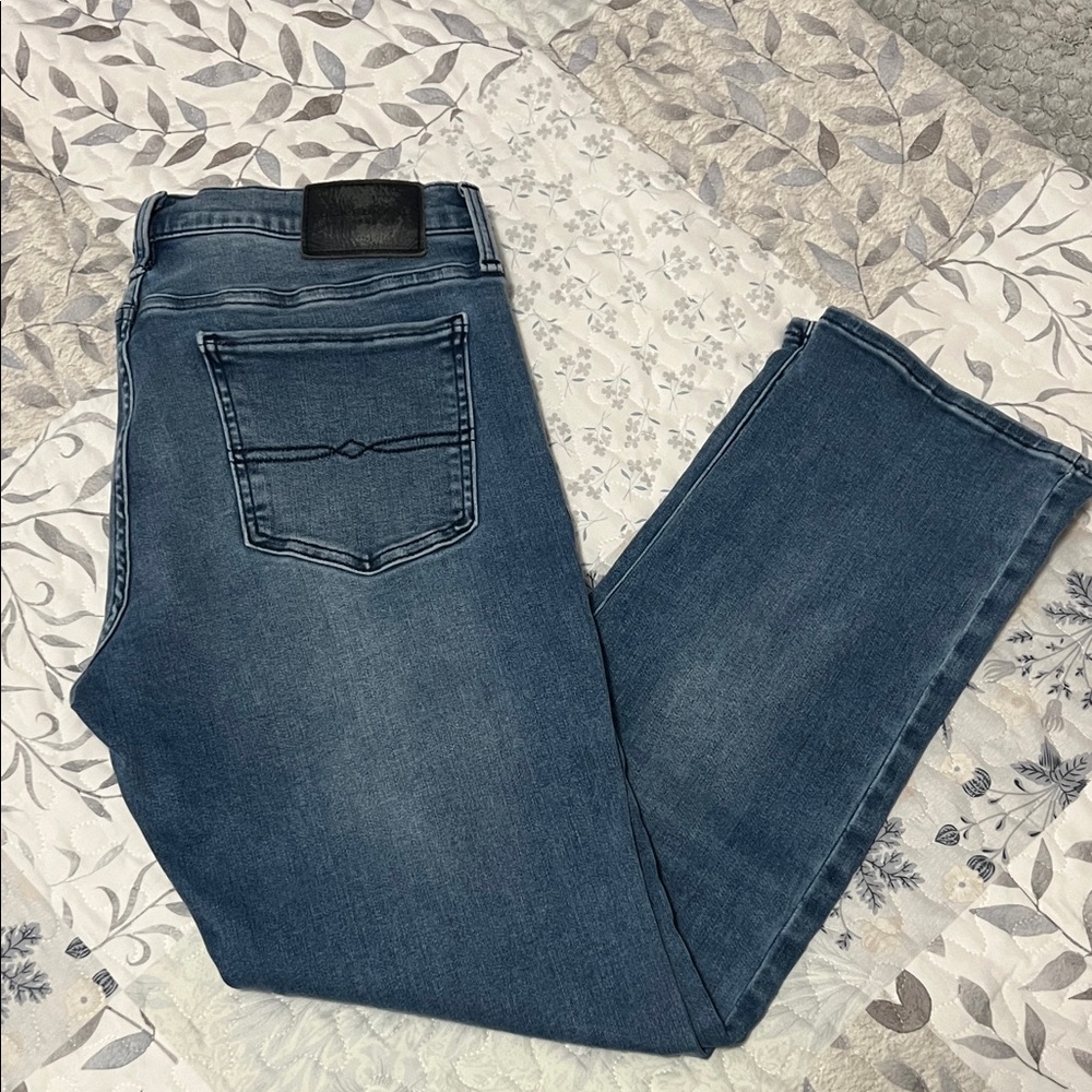 Lucky Brand Women's Blue Straight Leg Jeans